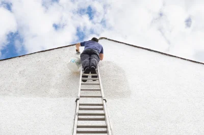 Peinture extérieure à l'Escarène — façades et ravalement